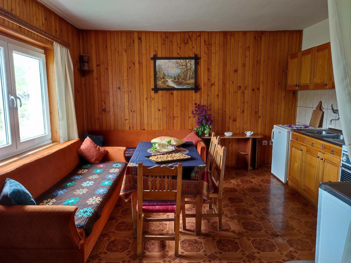 Cemerno Cottage Gacko Exteriér fotografie