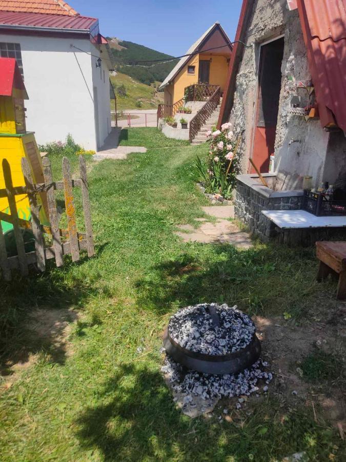 Cemerno Cottage Gacko Exteriér fotografie